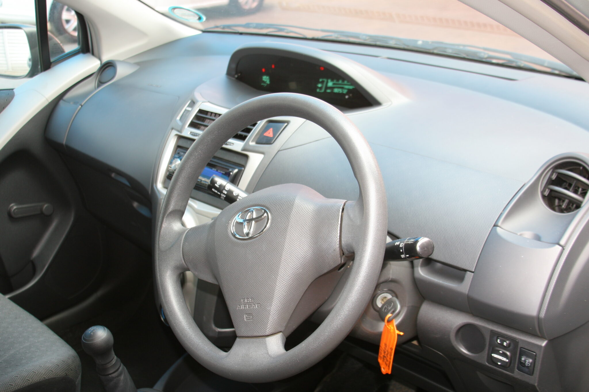 2011 TOYOTA YARIS ZEN 1.3 T3 - Image 5