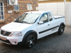 2012 NISSAN NP200 1.6 PETROL - MANY EXTRAS
