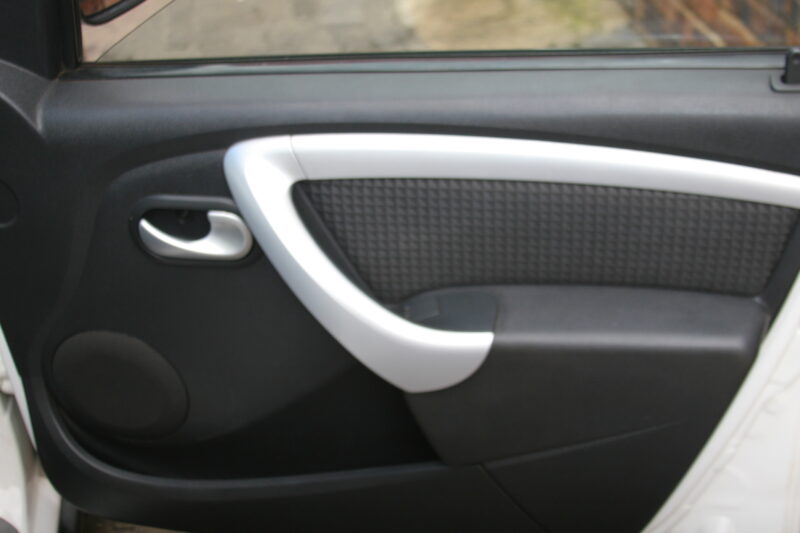 2012 NISSAN NP200 1.6 PETROL - MANY EXTRAS - Image 4